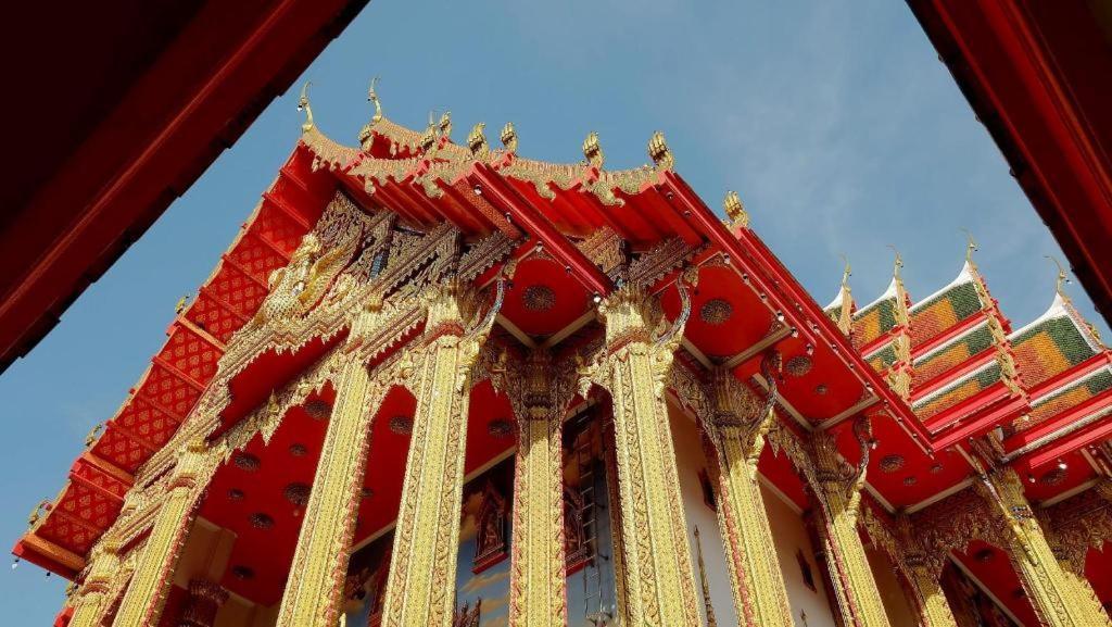 Next Bird Hotel Bangkok